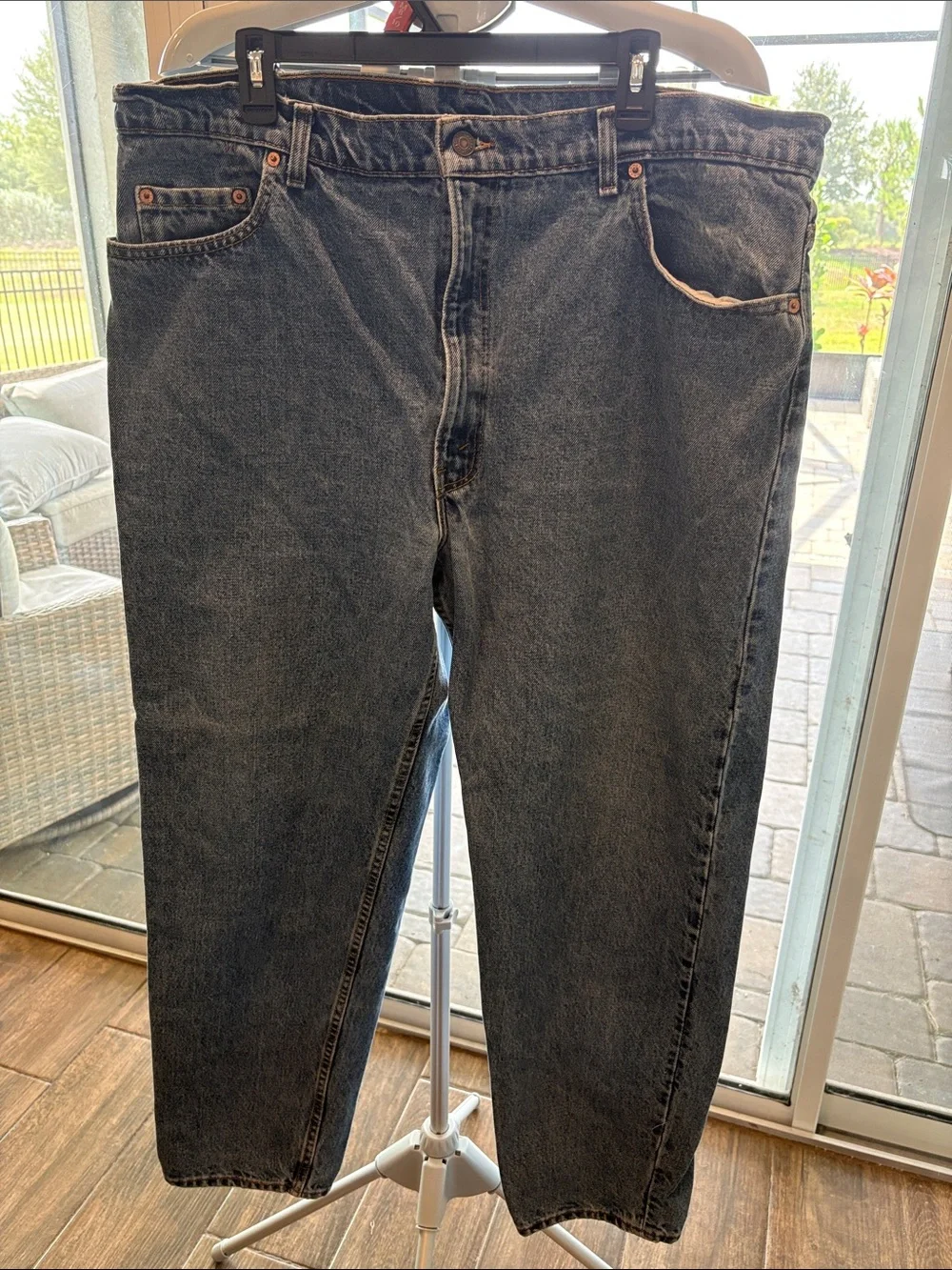 Levi's Relaxed Fit Jeans in Washed Black 44x32